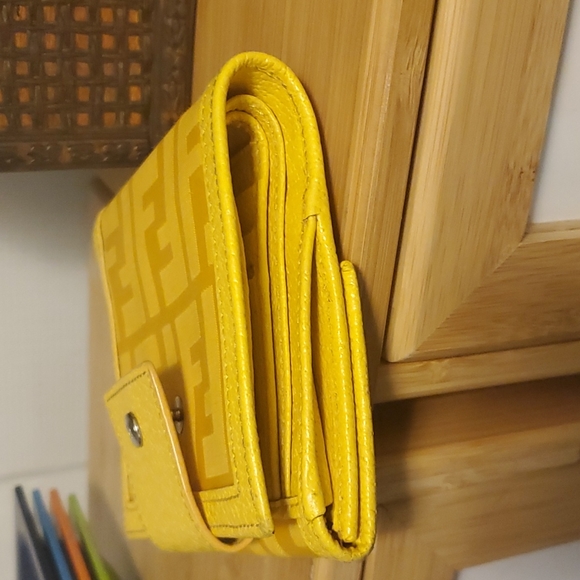 Fendi Monogram Limited Edition Wallet - Picture 9 of 16